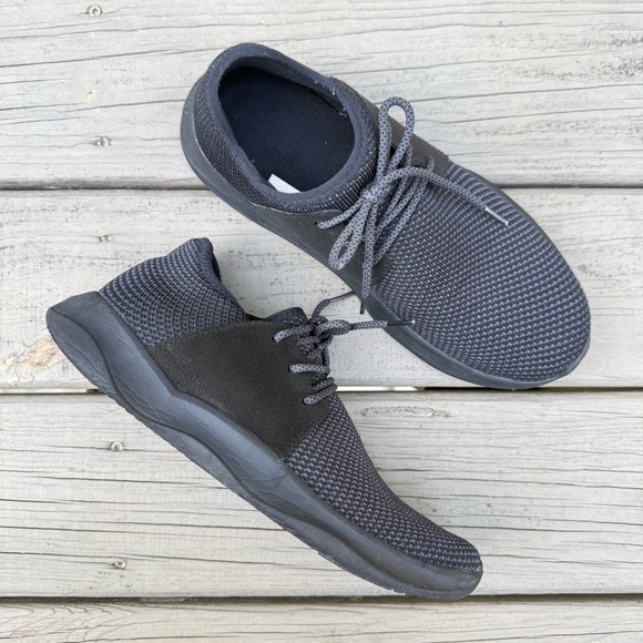 Vessi Shoes - Vessi Everyday Classic Waterproof Sneakers in all black size 11